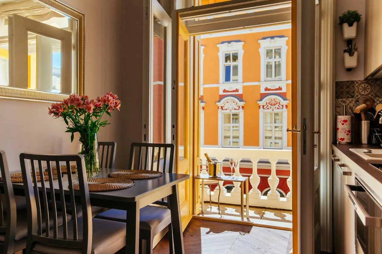 Premium Apartments Villa Herkules オパティヤ