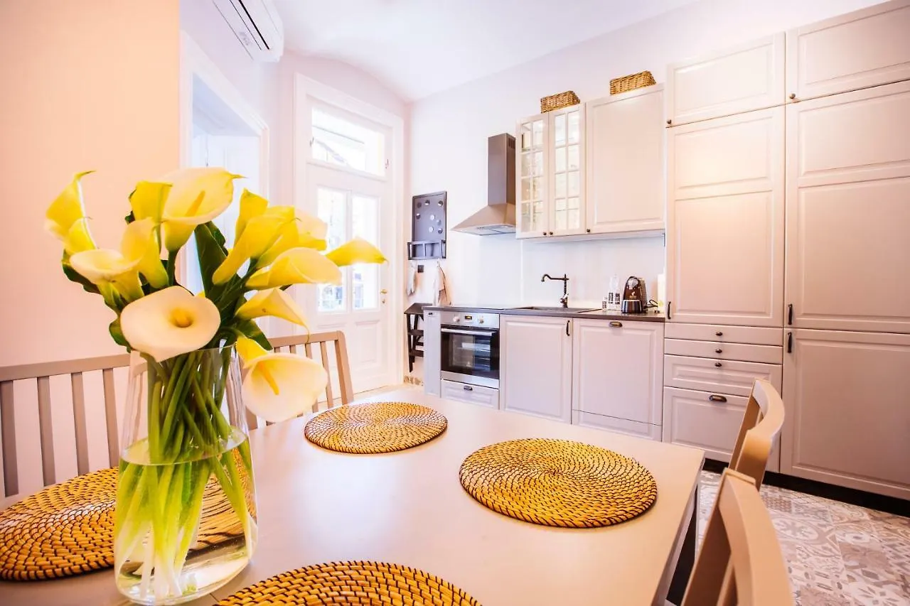 Premium Apartments Villa Herkules オパティヤ クロアチア