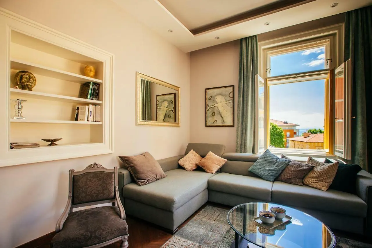 Premium Apartments Villa Herkules オパティヤ