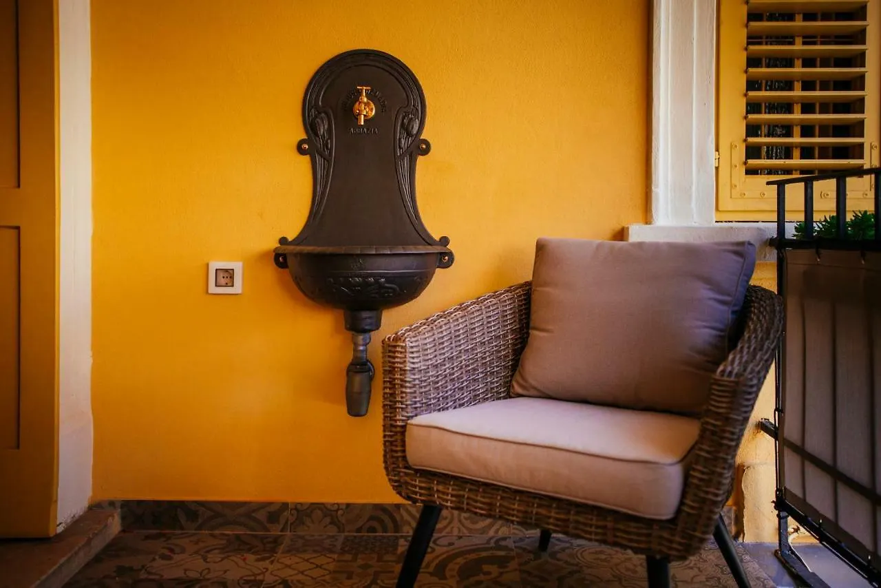 Premium Apartments Villa Herkules オパティヤ クロアチア