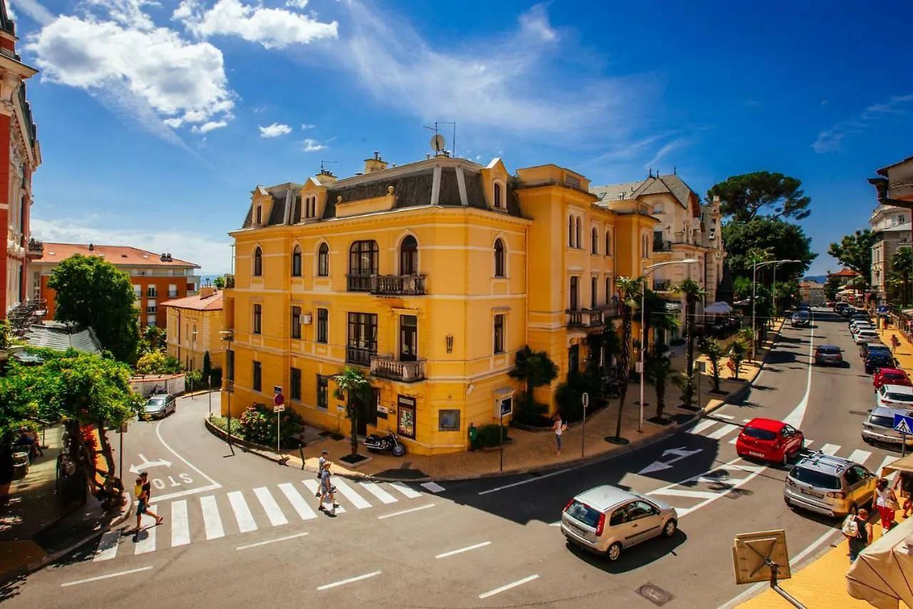 Premium Apartments Villa Herkules オパティヤ 0*,