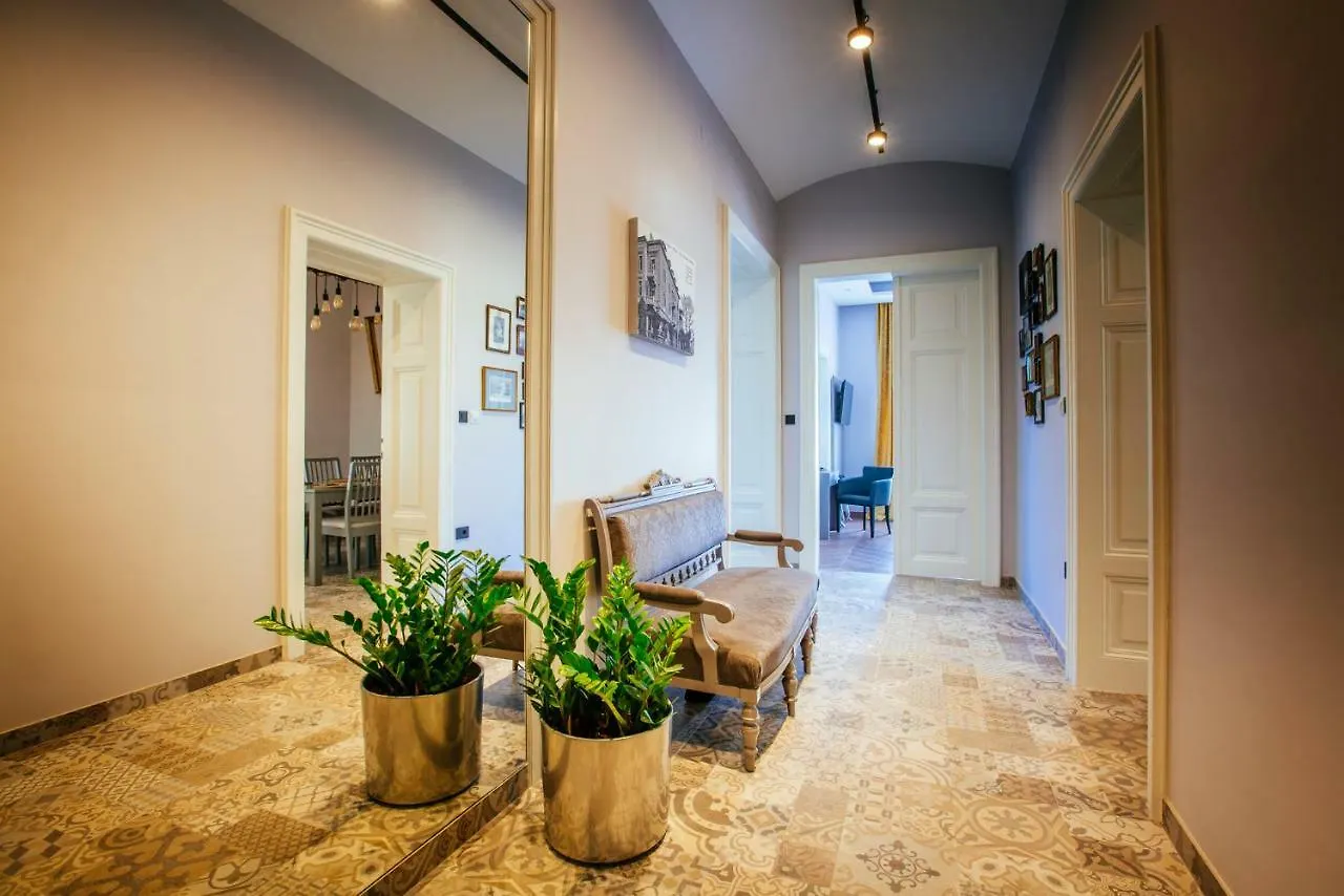Premium Apartments Villa Herkules オパティヤ 0*,